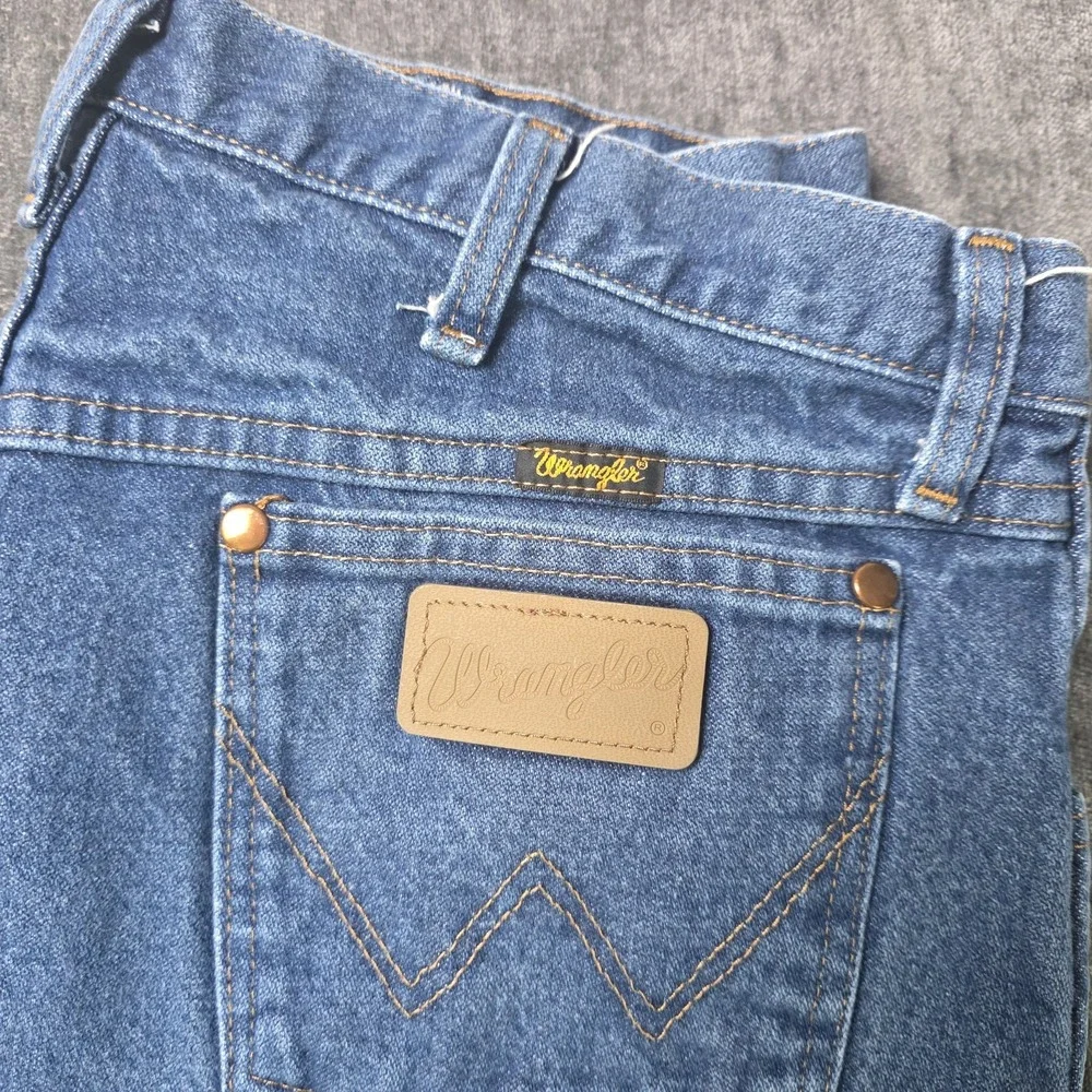 Wrangler Cowboy Cut Jeans Mens 34x34 (33x33) Medium Wash Straight Rodeo Western